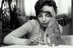 Лікування жіночого алкоголізму